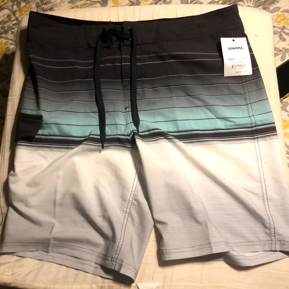 Sonoma Men’s Swimming Trunks - Picture 2 of 6